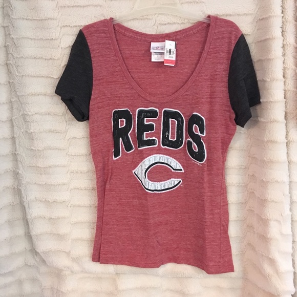 5th & Ocean Tops - Reds Graphic T-shirt ⭐️NWT⭐️ 💥LAST CALL💥